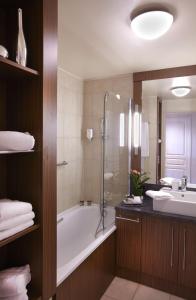 Deluxe Studio room in Citadines Saint-Germain-des-Prés Paris