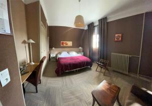 Hotels Les 3 rois by YY : photos des chambres