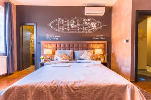 Seven Stories Rooms, 4th Floor, no elevator