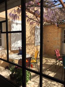 B&B / Chambres d'hotes Chambres d'Hotes L'Ostal de Pombonne : photos des chambres