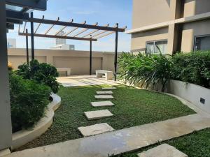 Horizon 101 Studio Condos by Felicity