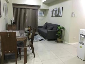 Horizon 101 Studio Condos by Felicity