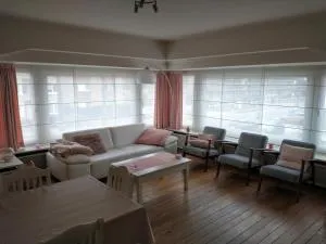 Zonnig appartement met 3 slaapkamers en gratis parking - Oostduinkerke-Bad