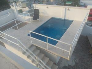 A una calle del ado 5ta avenida