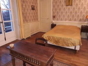 B&B / Chambres d'hotes Manoir des Etrichets : Chambre Double avec Salle de Bains Privative