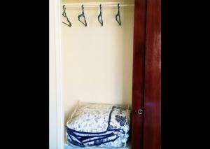 Departamento centrico sobre calle principal