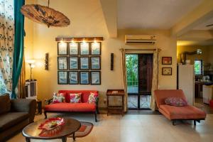 Taruchaya by StayVista with Lawn, Gazebo at Raichak - Kolkata