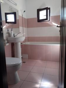 Apartament Cristina cu doua dormitoare & balcon & parcare
