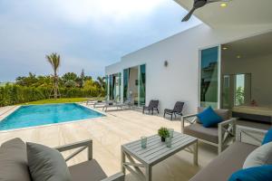 Modern 3 Bedroom Private Pool Villa KH-A1