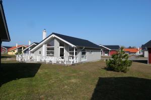 Resort 2 Ocean Cottage A 96