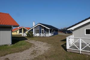 Resort 2 Ocean Cottage A 95