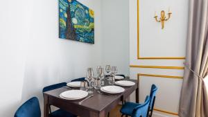 Appartements Luxury 2 Bedroom 2 Bathroom Apartment - Louvre : photos des chambres