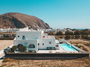 Daylight Hotel Santorini Greece