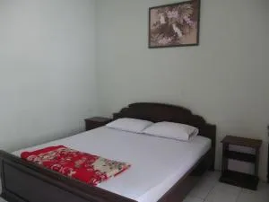 Hotel Garuda Syariah near Alun Alun Banjarnegara - 沃诺索博