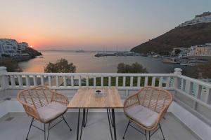 Deluxe apartment over the sea Astypalaia Greece