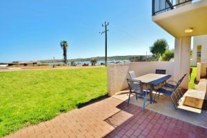 Riverview Holiday Apartment 12 - Kalbarri WA