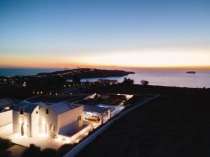 Philosophia Luxury Villa Santorini Greece