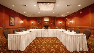 Best Western Plus Guildwood Inn