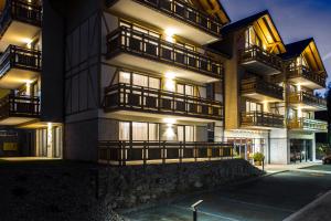Five Seasons One Aparthotel
