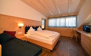 One-Bedroom Apartment with Balcony room in Residence Magdalena