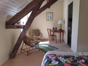 B&B / Chambres d'hotes Au Chateau Juillac : photos des chambres