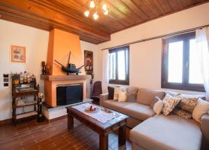 Traditional Guesthouse 4 Epoches - Full House Pelion Greece