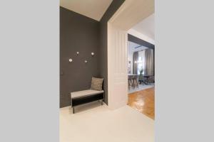 josefs home I Pink Flamingo I Deluxe Suite