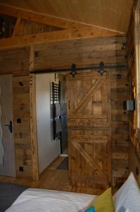 Chalets Le P'tit Chalet de la Fressine : photos des chambres