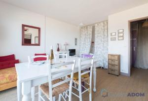 Appartements Studio les pieds dans l'eau bord de mer : photos des chambres