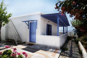 Vacation House by the Beach Andros Greece