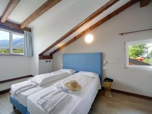 Apartment Fon 105 by Interhome