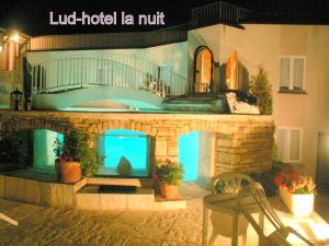 Hotels Lud'Hotel : photos des chambres