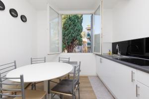 Appartements SuperCannes Center - Parking - Spacieux 70 Metres - Clim - Wifi : photos des chambres