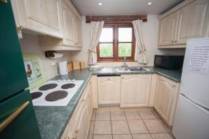 Cottage with Garden View room in Beeches Farmhouse Rooms & Cottages