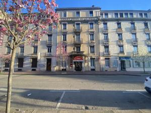 Hotels The Originals Boutique, Hotel Terminus, Bourg-en-Bresse Gare (Qualys-Hotel) : photos des chambres