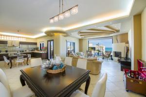 Manolia Dream Apartment 3-bedrooms 30m to the beach