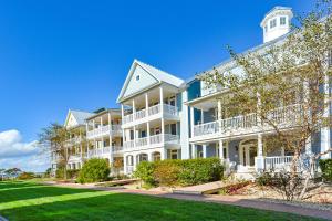 Six Bedroom house room in Sunset Island - 1 Beach Walk Mews