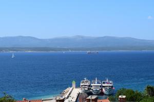 Holiday apartment with a balcony and sea view, just 300 metres from the beach