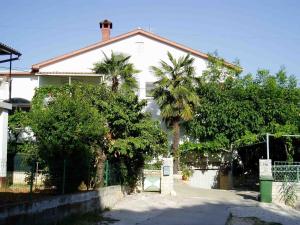The apartment with air conditioned (for 1-5 people), in the quiet part of Porec