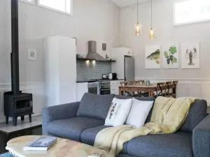 Block Eight Estate Vineyard View Villa - Branxton