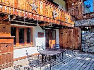 Chalets Chalet Soleil : photos des chambres