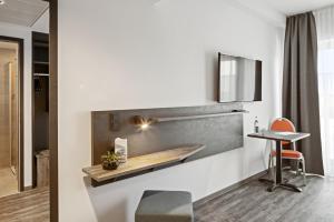 Deluxe Double Room room in Hotel Amper