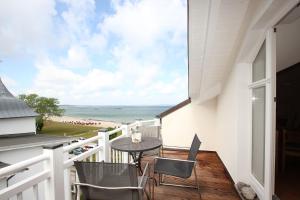Villa Strandeck FeWo8 - strandnah, Meerblick, Balkon