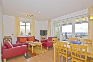 hafennahe Ferienwohnung mit Balkon und Meerblick - Hafenhäuser Wiek Wohnung 07