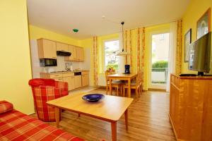 strandnah, Terrasse, AHOI Erlebnisbad gratis in Sellin - Strandresidenz Brandenburg FeWo 23