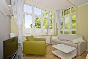 strandnah, Balkon, AHOI Erlebnisbad gratis in Sellin - Strandresidenz Brandenburg FeWo 24