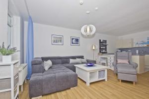 Ferienwohnung mit Balkon, gratis Nutzung vom AHOI Erlebnisbad und Sauna in Sellin - Haus Strandeck FeWo 19