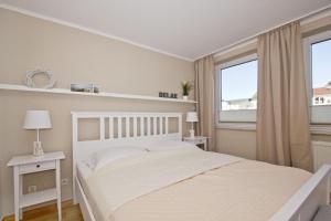 Ferienwohnung mit Balkon, gratis Nutzung vom AHOI Erlebnisbad und Sauna in Sellin - Haus Strandeck FeWo 20