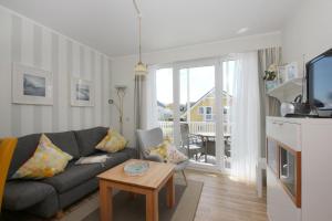 Balkon, gratis Nutzung vom AHOI Erlebnisbad und Sauna in Sellin - Villa Karola FeWo 12