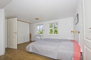 strandnahe Idylle am Meer, private Badestelle mit Strandkorb - Gutshof Ostseeblick FeWo Nr 02